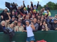 Teliana vence estreia e encara Serena Williams em Roland Garros