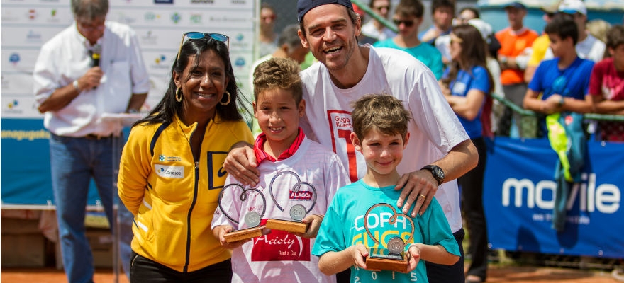 Semana Guga Kuerten conhece os campeões no Tennis Kids