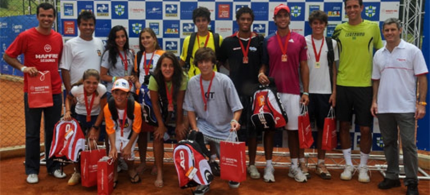 Definidos os campeões do Masters Mapfre Juvenil de Tênis 2010