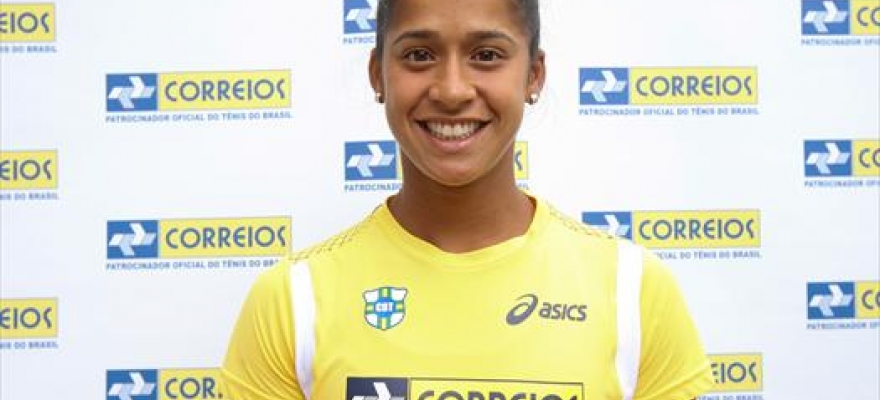 Teliana Pereira sobe no ranking e aparece no top 100