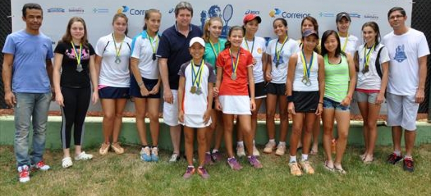 Tenistas de 10 estados são campeões em Cuiabá