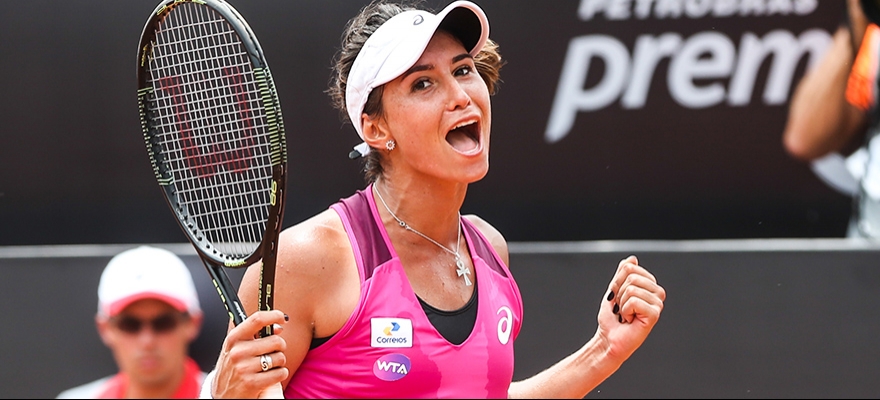 Paula Gonçalves conquista sua primeira vitória em WTA no Rio Open