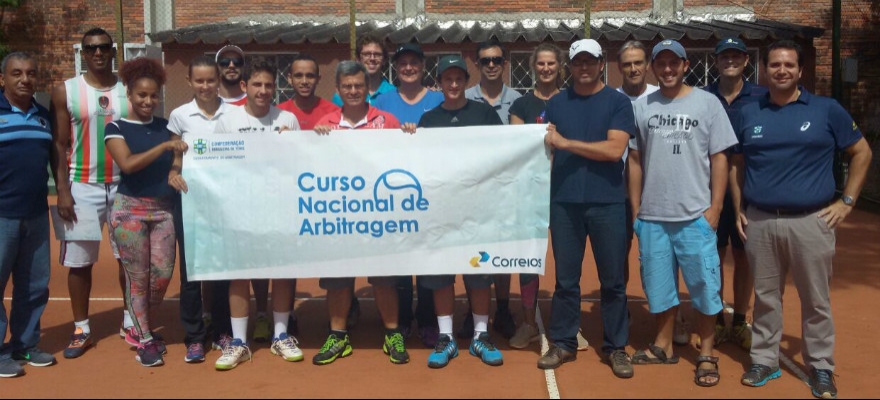 CBT realizou curso de arbitragem na AABB, em Porto Alegre