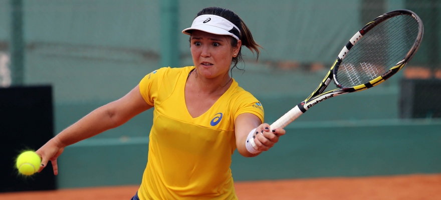 Gabriela Cé conquista título de duplas no ITF de Naples