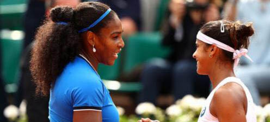 Teliana Pereira é superada por Serena Williams em Roland Garros