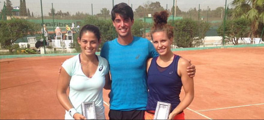 Carolina Alves é campeã de duplas em ITF na Tunísia