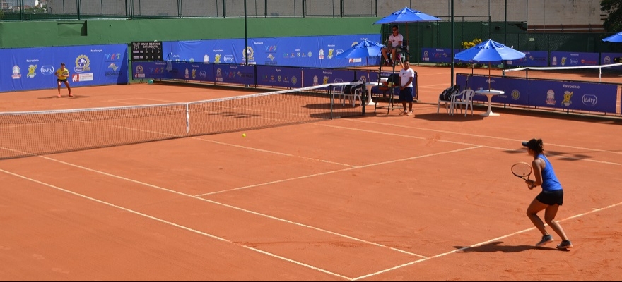Kurata e Piai vencem e estão nas oitavas de final do ITF de Catanduva 