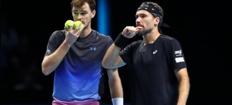 Soares e Murray vencem mais uma e se classificam para semi do ATP Finals