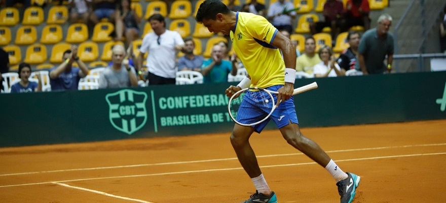 Brasil e Bélgica empatados no primeiro dia da Copa Davis