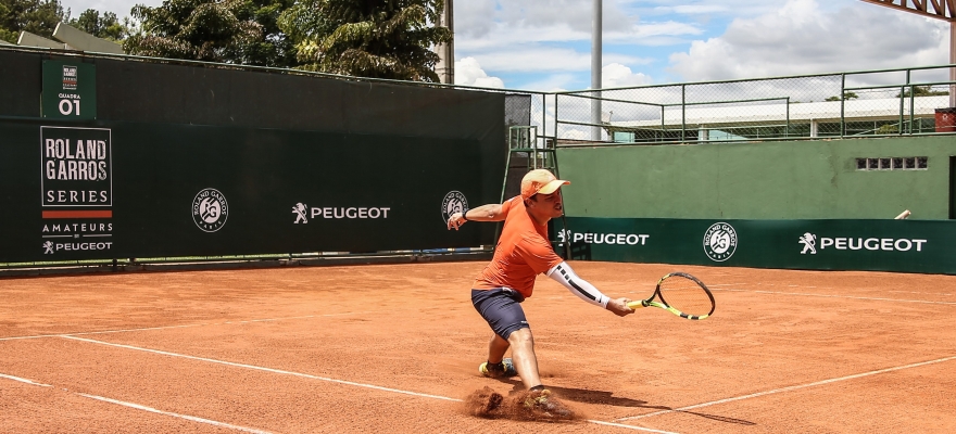 Primeiro dia de jogos de Roland-Garros Amateur Series by Peugeot agita a Capital Federal