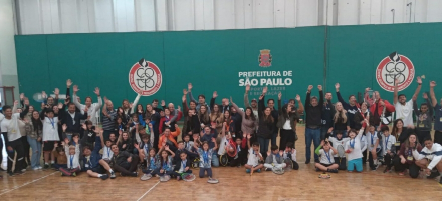 Programa Jogue Tênis nas Escolas da CBT reúne crianças no Festival Tennis Kids BRB  em São Paulo