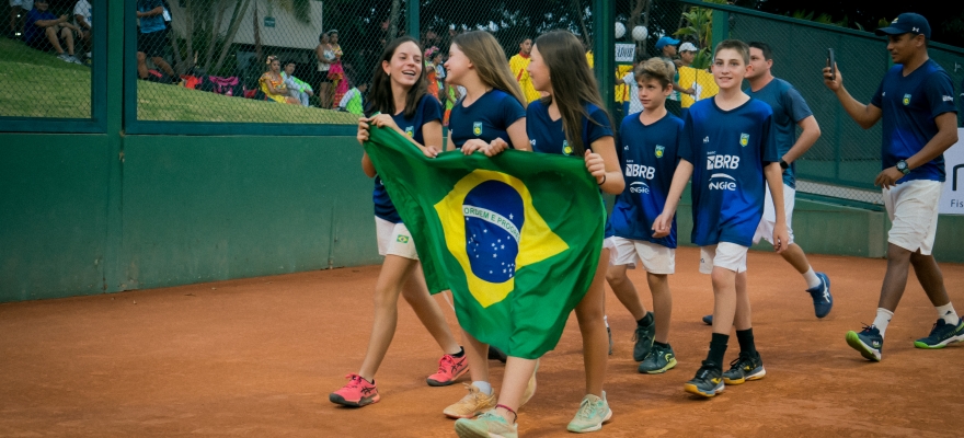 Time Brasil BRB garante classificação antecipada na Copa COSAT 12 anos