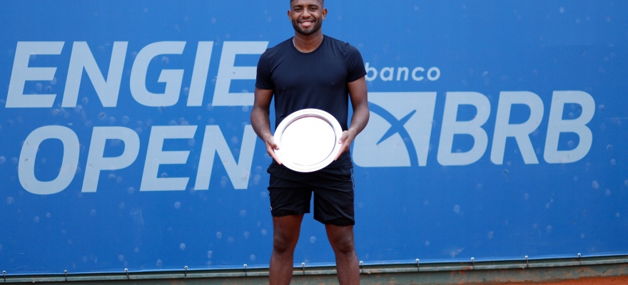 João Reis é vice-campeão do ENGIE Open de Tênis