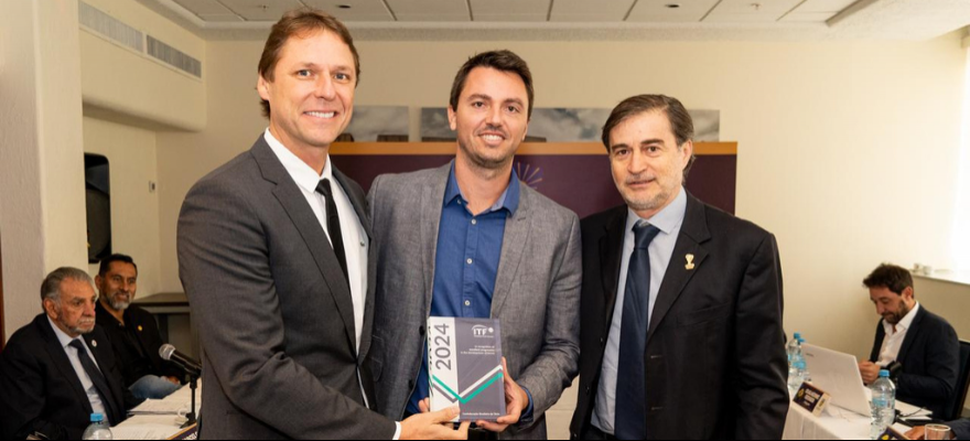 CBT recebe prêmio da ITF pelo desenvolvimento do tênis no Brasil em 2023